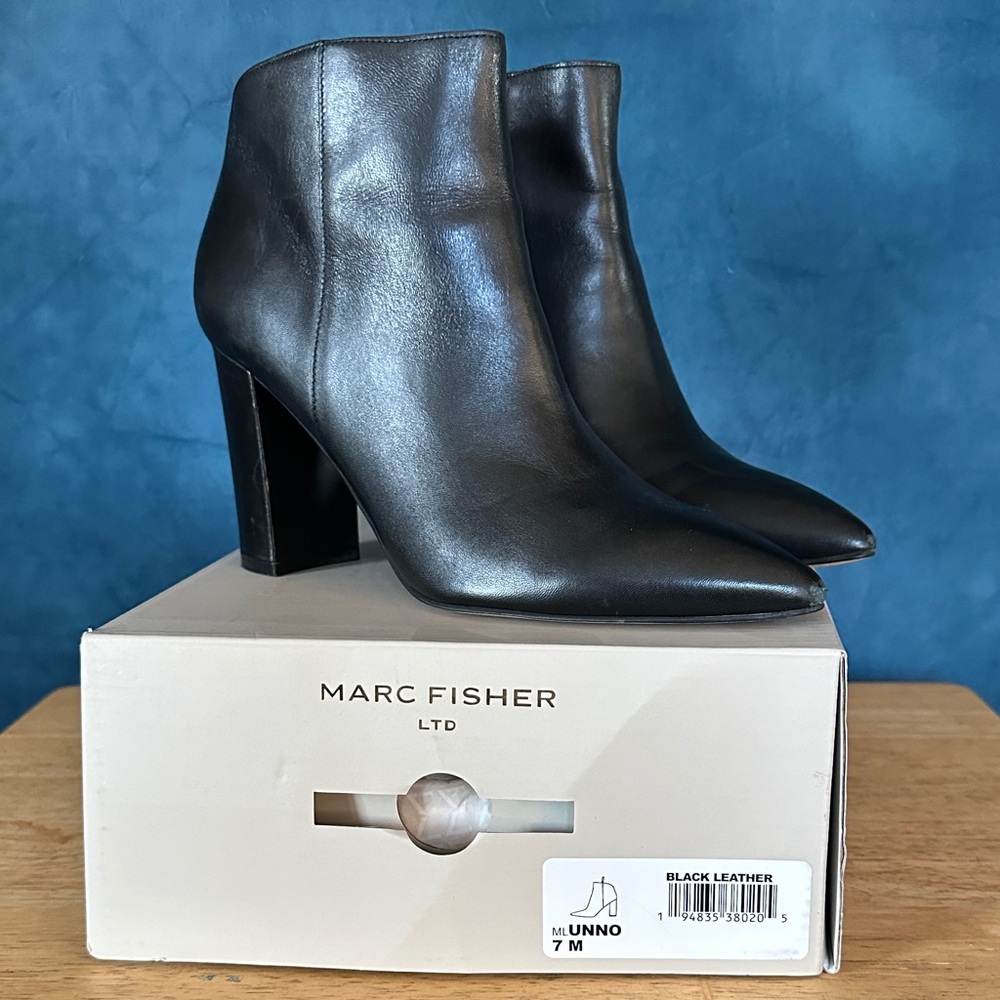 Marc Fisher Unno Black Leather Heeled Boots